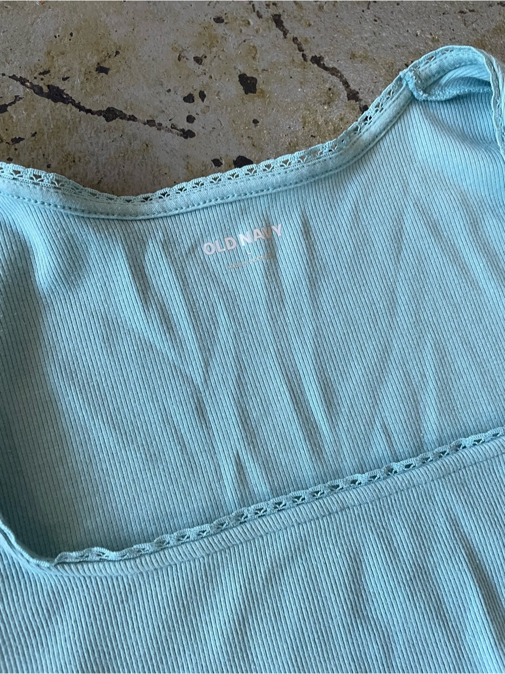 Old Navy Ribbed Square-Neck T-shirt with a Delicate Scalloped Neckline Sz L - Picture 2 of 6